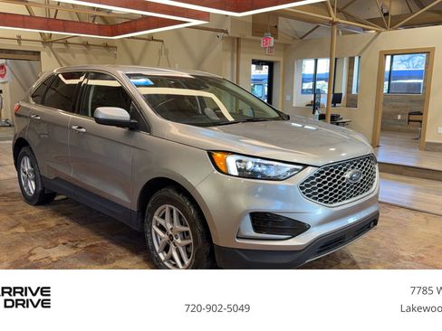 Used 2024 Ford Edge SEL w/ Cold Weather Package image 1