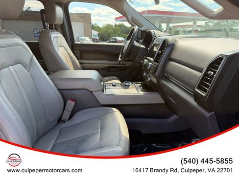Used 2018 Ford Expedition Limited w/ Equipment Group 301A AWD/4WD image 17