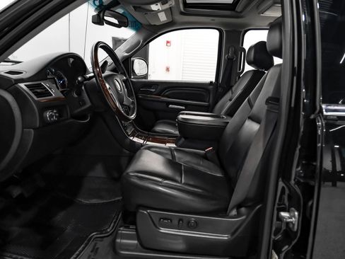 Used 2013 Cadillac Escalade EXT Premium AWD/4WD image 19