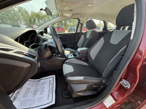 Used 2014 Ford Focus SE w/ SE Sport Package FWD image 15