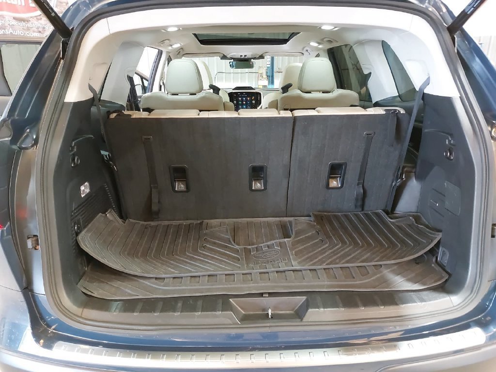 Used 2023 Subaru Ascent Limited w/ Technology Package AWD/4WD image 13