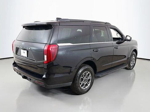 Used 2025 Ford Expedition Active AWD/4WD image 11