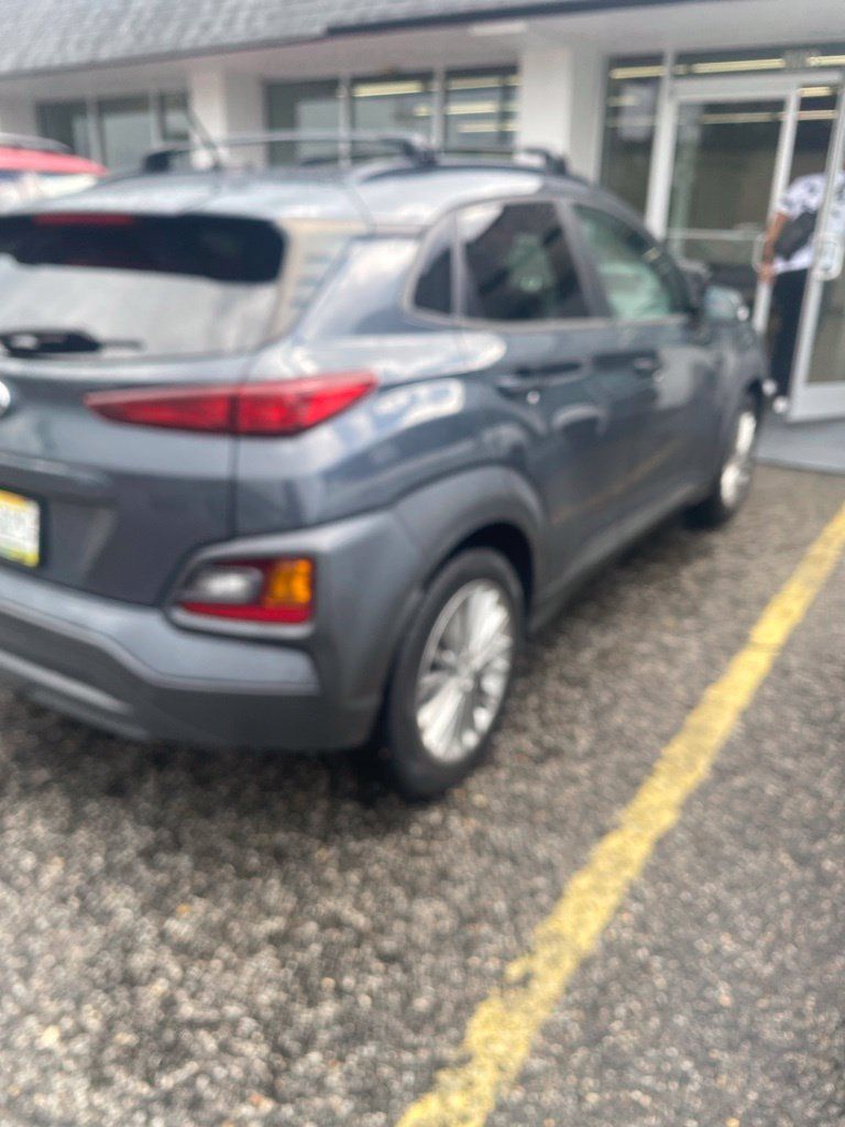 Used 2020 Hyundai Kona SEL FWD image 3