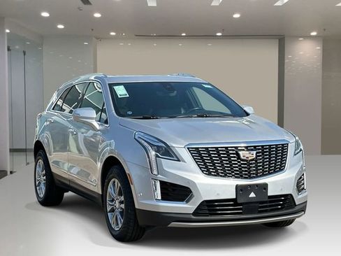 Used 2020 Cadillac XT5 Premium Luxury FWD image 6