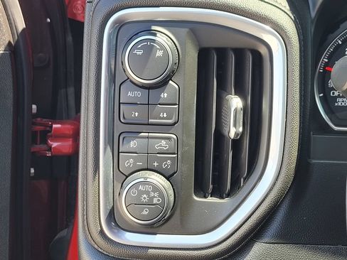 Used 2019 Chevrolet Silverado 1500 RST AWD/4WD image 26
