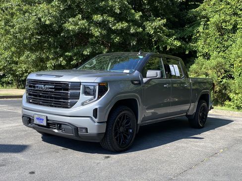 Used 2024 GMC Sierra 1500 Elevation w/ Preferred Package AWD/4WD image 5