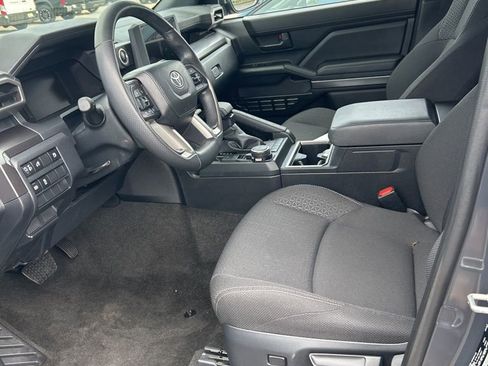 Used 2025 Toyota 4Runner SR5 image 7