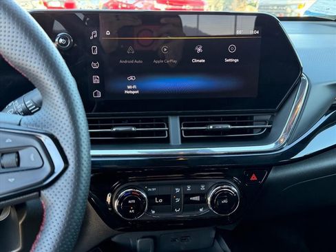 Certified 2026 Chevrolet Trax RS w/ Driver Confidence Package image 18