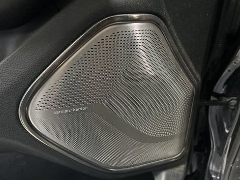 Used 2020 RAM 1500 Limited w/ Black Appearance Package image 9