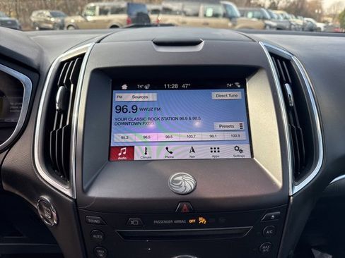 Used 2019 Ford Edge Titanium w/ Equipment Group 301A image 13