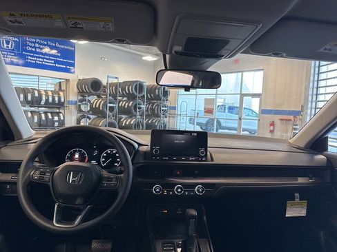 New 2025 Honda CR-V LX image 9