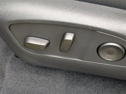 New 2026 Chevrolet Traverse RS image 21