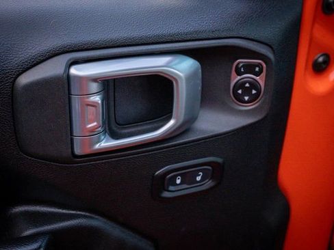 Used 2020 Jeep Wrangler Unlimited Rubicon w/ LED Lighting Group image 16