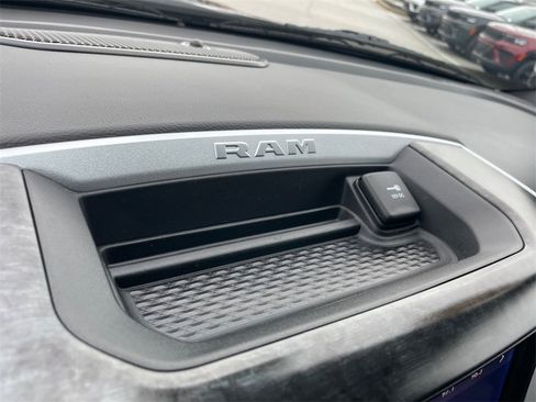 Used 2019 RAM 1500 Big Horn image 24