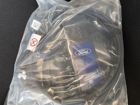 New 2025 Ford Escape SE w/ Class II Trailer Tow Package FWD image 40