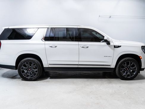Used 2024 GMC Yukon XL Denali Ultimate image 7