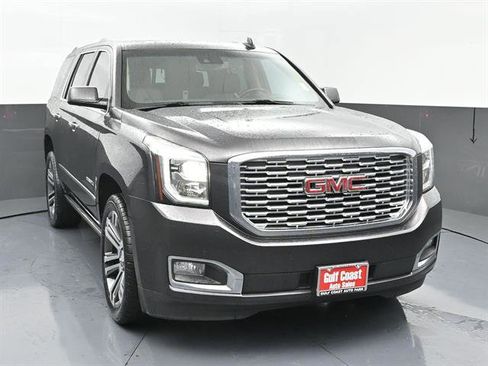 Used 2018 GMC Yukon Denali w/ Denali Ultimate Package RWD image 3