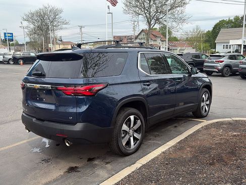 Certified 2023 Chevrolet Traverse LT w/ LT Premium Package AWD/4WD image 4