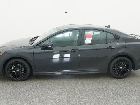 New 2026 Toyota Camry SE image 3