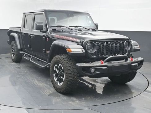 Used 2024 Jeep Gladiator Rubicon w/ Technology Group image 8