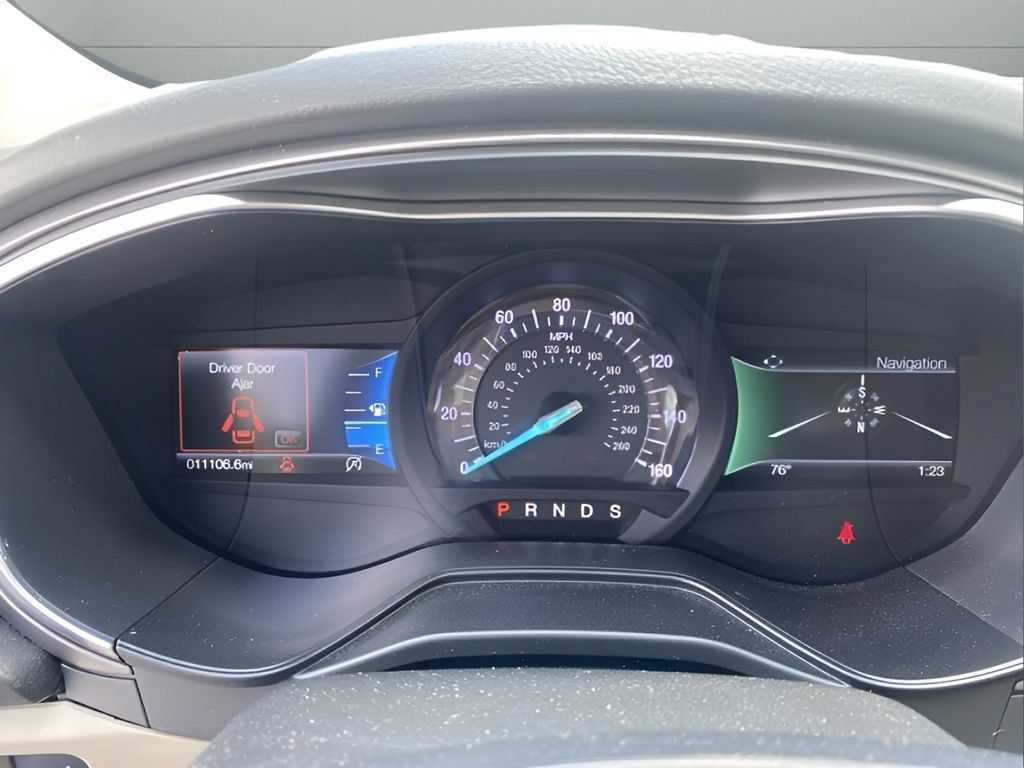 Used 2019 Ford Fusion SEL FWD image 17