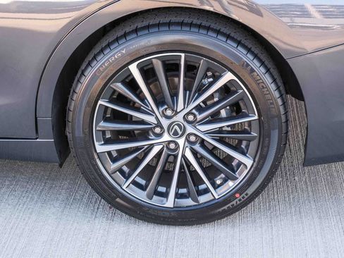Used 2025 Lexus ES 300h w/ Premium Package FWD image 9