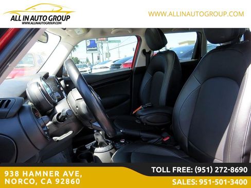 Used 2017 MINI Cooper 4-Door Hardtop image 5