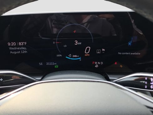 Used 2024 Cadillac Lyriq Tech RWD image 10