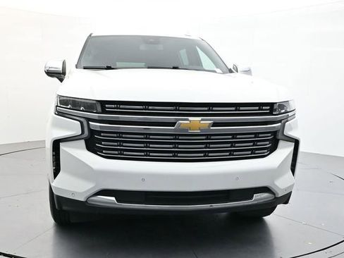 Used 2023 Chevrolet Suburban Premier image 2