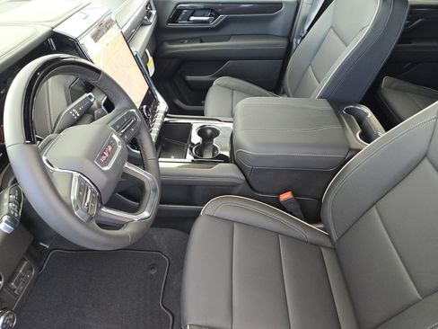 New 2026 GMC Yukon Elevation w/ Elevation Premium Package image 11