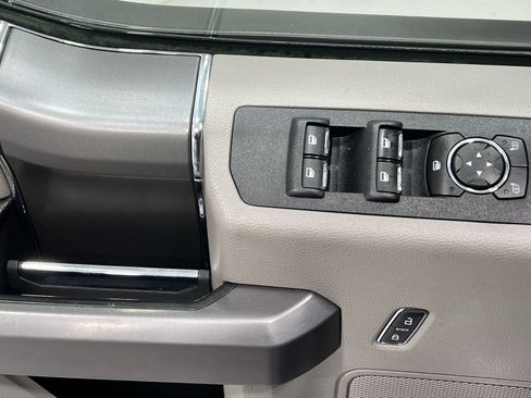 Used 2019 Ford F150 XLT w/ Equipment Group 301A Mid image 13