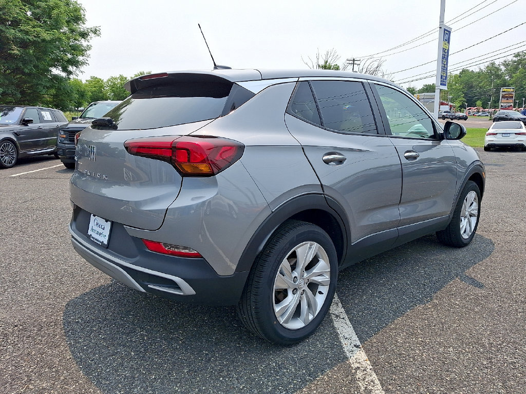 Used 2024 Buick Encore GX Preferred AWD/4WD image 7