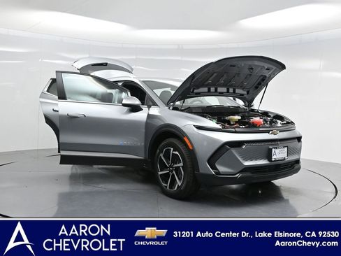 New 2026 Chevrolet Equinox EV LT image 30
