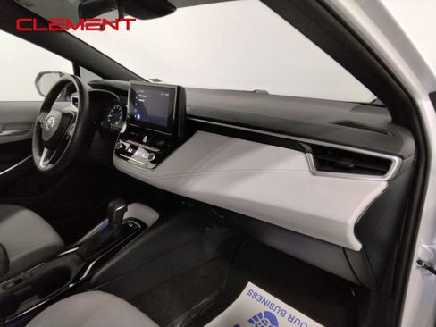 Used 2024 Toyota Corolla SE image 40
