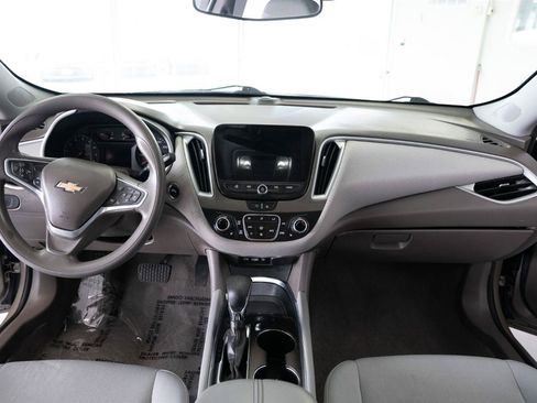 Used 2023 Chevrolet Malibu LT FWD image 13