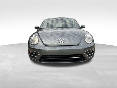 Used 2018 Volkswagen Beetle 2.0T S image 8