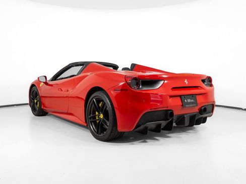 Used 2018 Ferrari 488 Spider RWD image 3