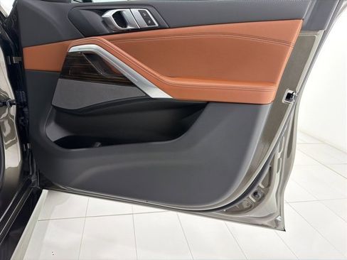 Certified 2024 BMW X6 xDrive40i w/ Executive Package image 18