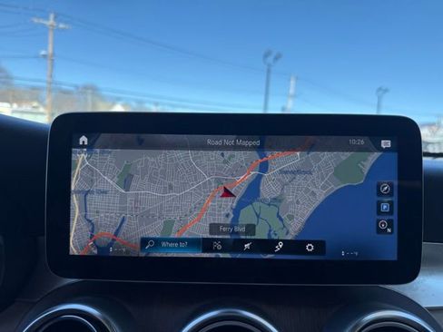 Used 2022 Mercedes-Benz GLC 300 4MATIC w/ Multimedia Package Lite image 17