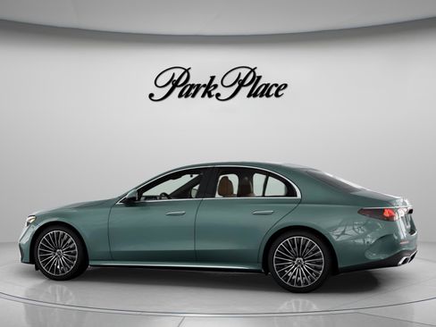 Used 2026 Mercedes-Benz E 350 Sedan image 9