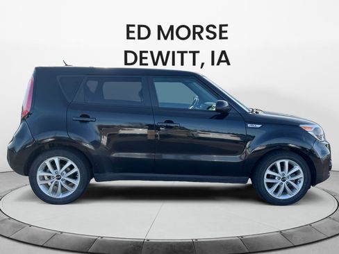 Used 2018 Kia Soul + image 6