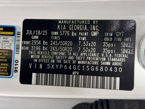Used 2025 Kia Telluride S FWD image 31