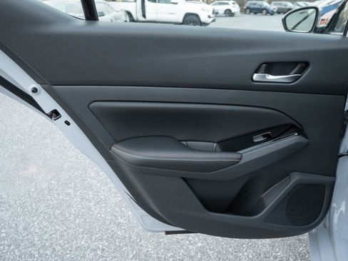 Used 2023 Nissan Altima 2.5 SR w/ SR Premium Package image 20