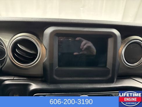 Used 2020 Jeep Gladiator Overland w/ Safety Group image 22