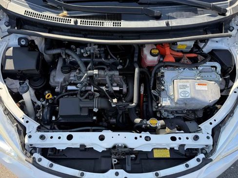 Used 2012 Toyota Prius C One image 26