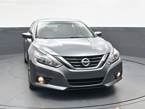 Used 2017 Nissan Altima 2.5 SR FWD image 10