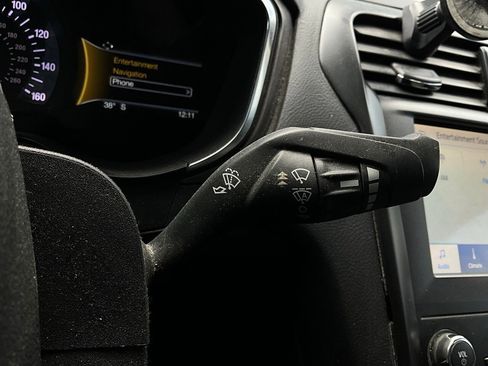 Used 2019 Ford Fusion SE w/ Equipment Group 151A image 36