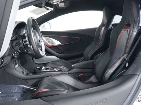 Used 2022 McLaren GT RWD image 5