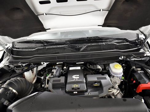 Used 2024 RAM 3500 Laramie w/ Night Edition image 41