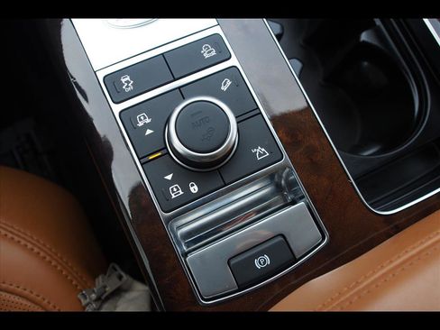 Used 2018 Land Rover Range Rover Autobiography image 36